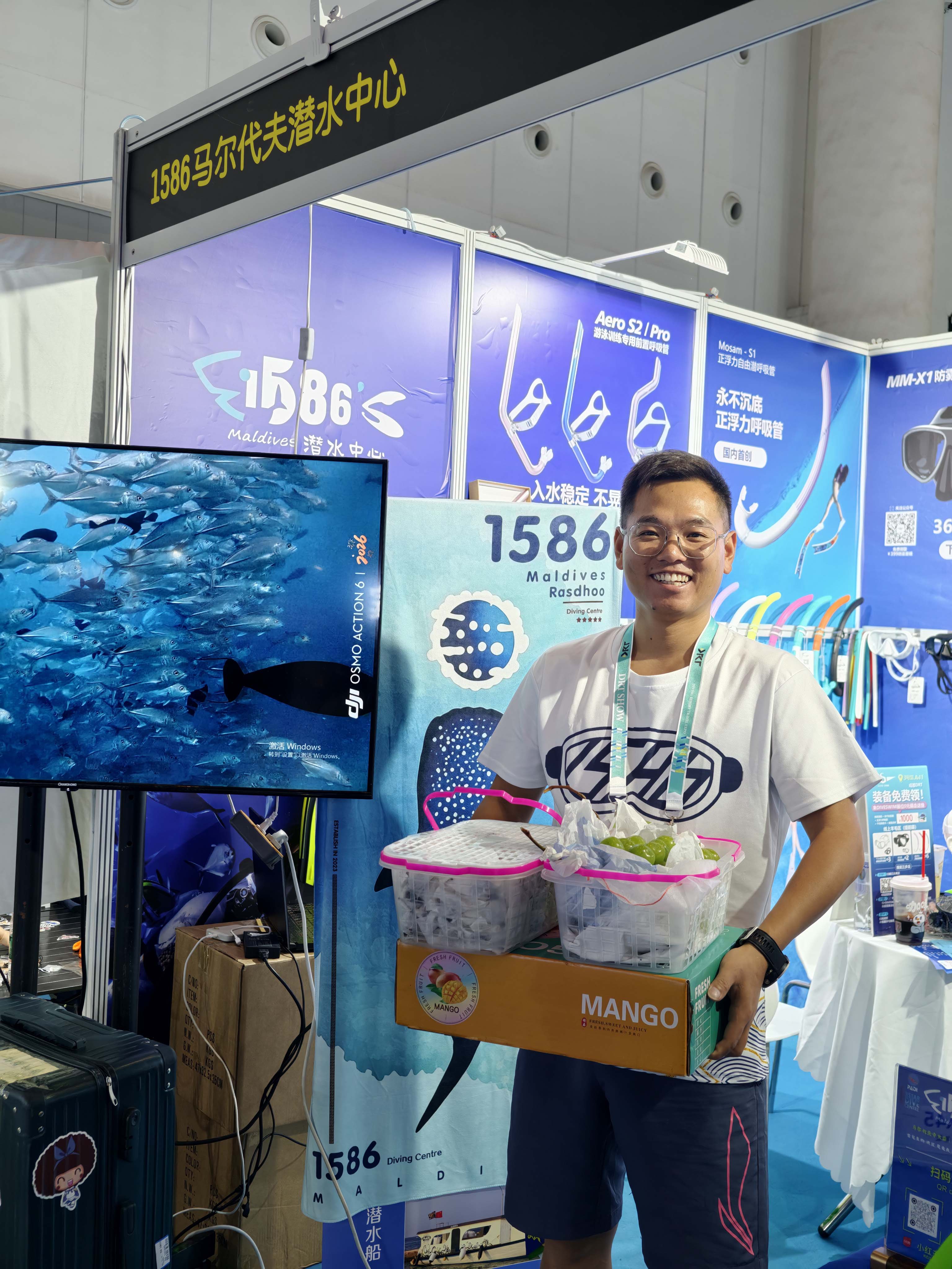 1586潜水中心成都潜水展